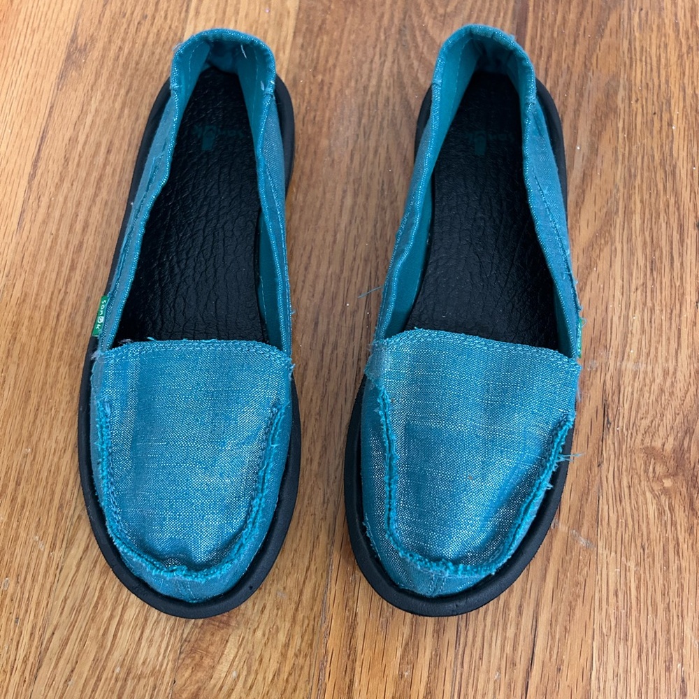 Sanuk Logo Teal Shimmer Casual Slip On Loafers Shoes Super Comfortable!!